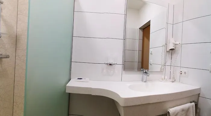 Отель Restaurant Zum Schwan